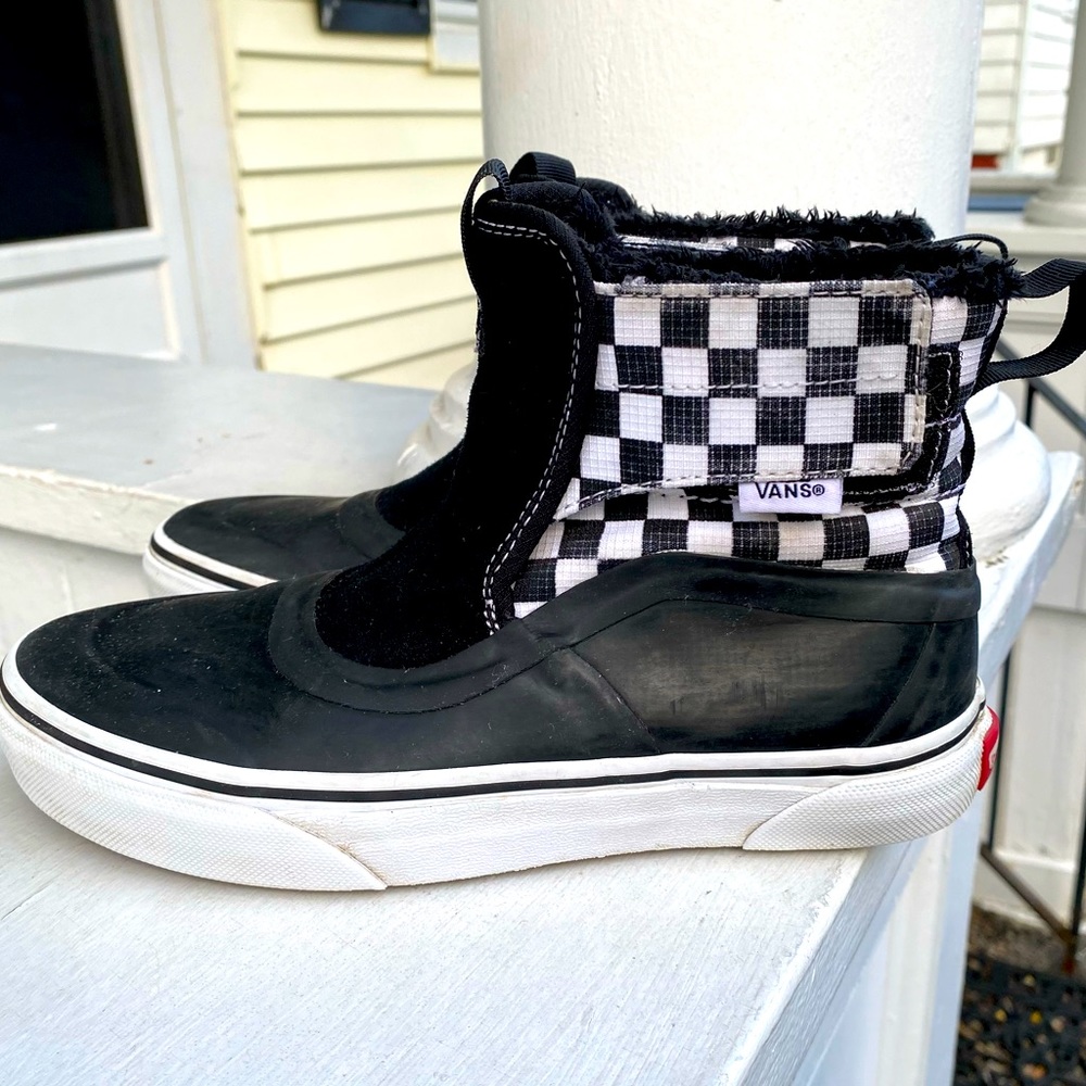 VANS Kids Slip-On Hi-Terrain V MTE Size 4